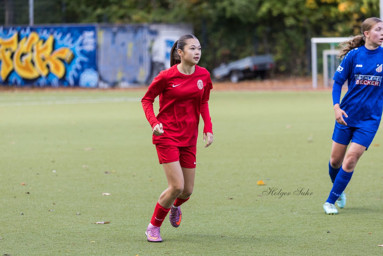 Bild 143 - wCJ Eimsbuettler TV - FC Rosengarten : Ergebnis: 2:0